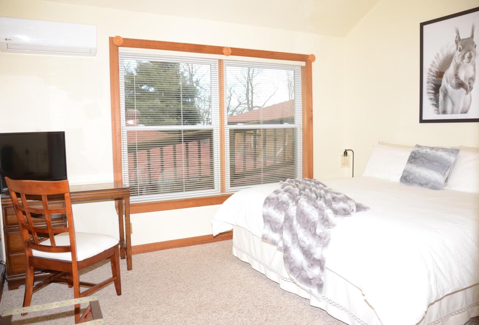 Bent Mountain Lodge ロアノーク エクステリア 写真